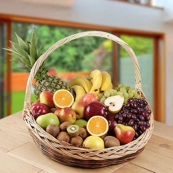 авторский подарочный сет с цветами региональным мёдом и свечой для городского подарка