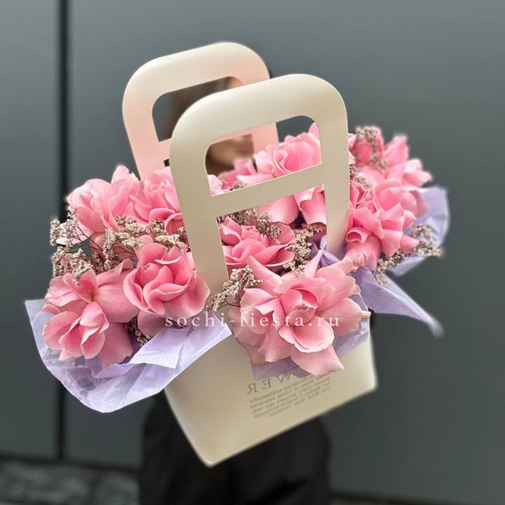 Сумочка розовых роз "Плинки" в Калуге