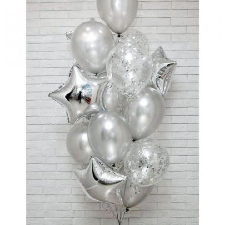 Фонтан шаров "Сильвер мун" в Калуге