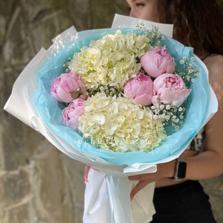 Букет с пионами "Блюсом" в Калуге
