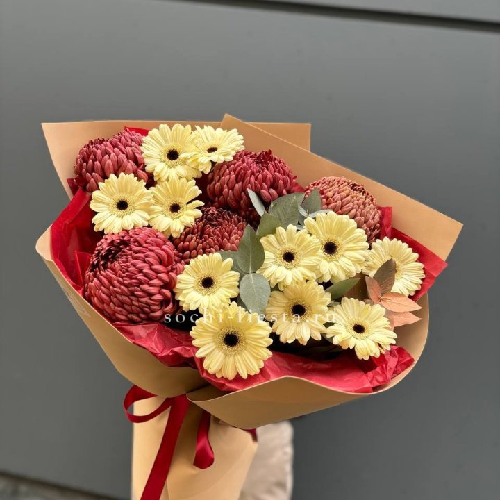 Букет гербер и хризантем Бигуди в Калуге