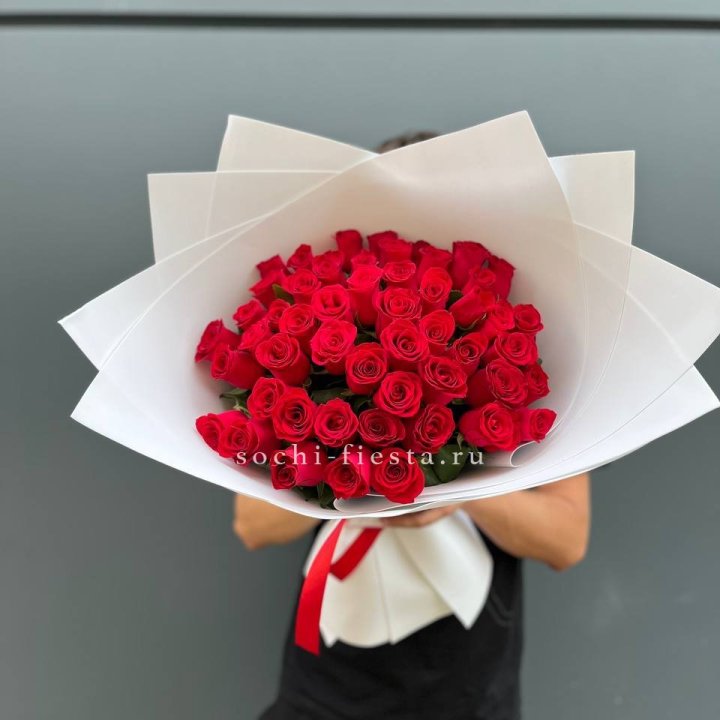 51  красная роза в Калуге