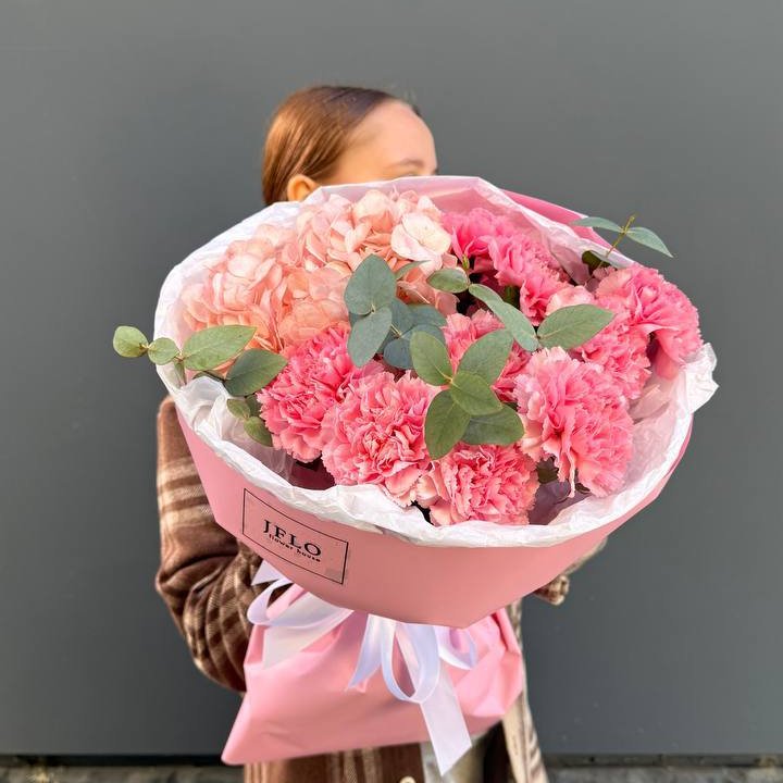 Дуо диантусы и гортензия в Калуге