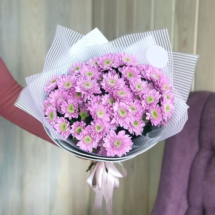 Букет розовых хризантем в Калуге
