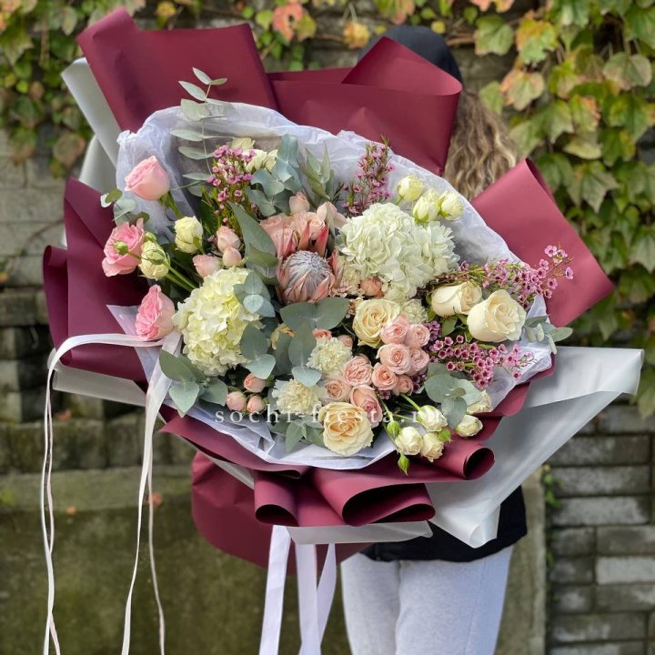 Авторский букет с протеей №1 в Калуге