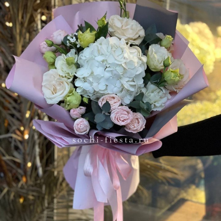 Букет с гортензией №3 в Калуге