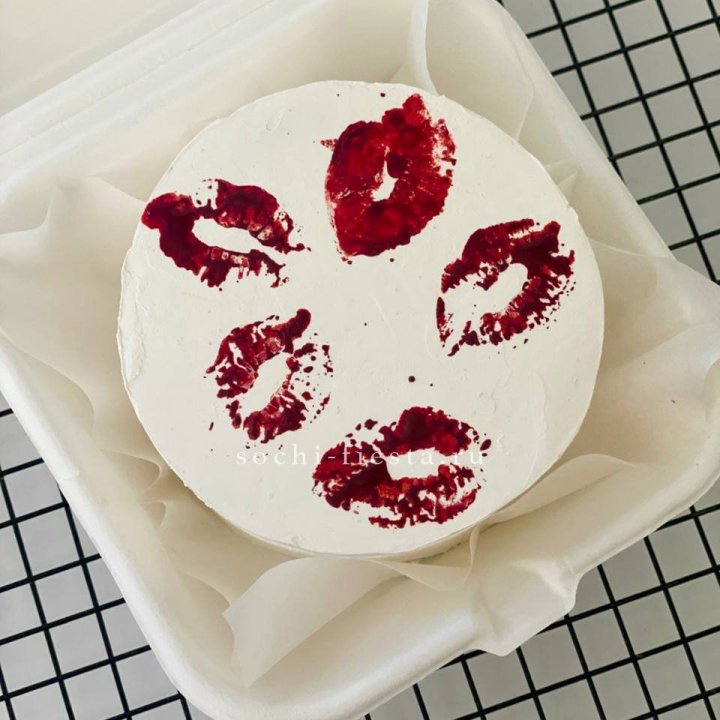 Бенто-торт "Поцелуй" в Калуге