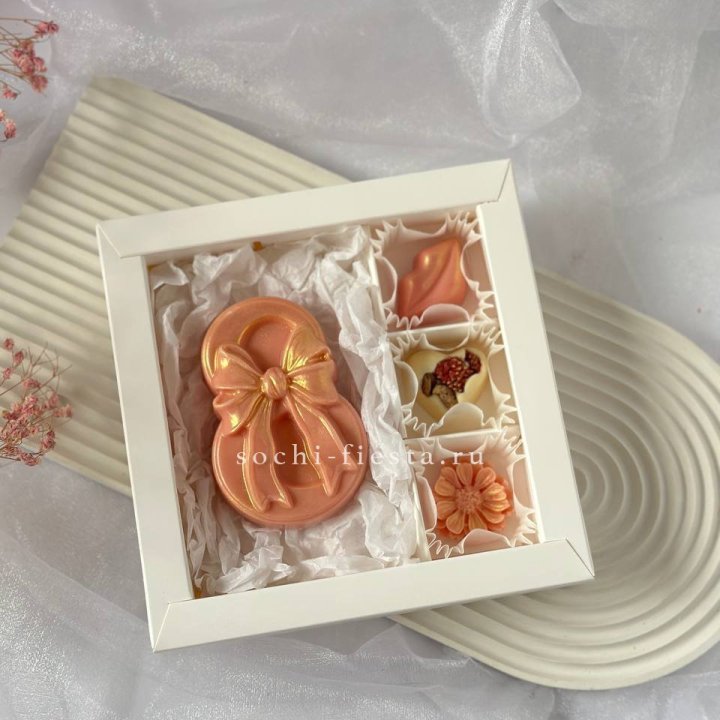 Конфеты из шоколада 8 Марта в Калуге