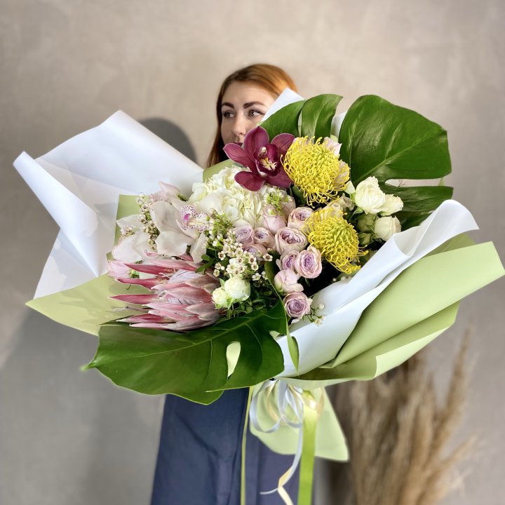 Дизайнерский букет экзотики в Калуге