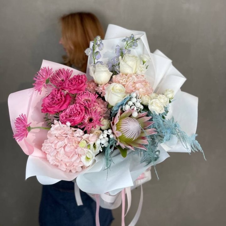 Дизайнерский букет "Фантастик" в Калуге