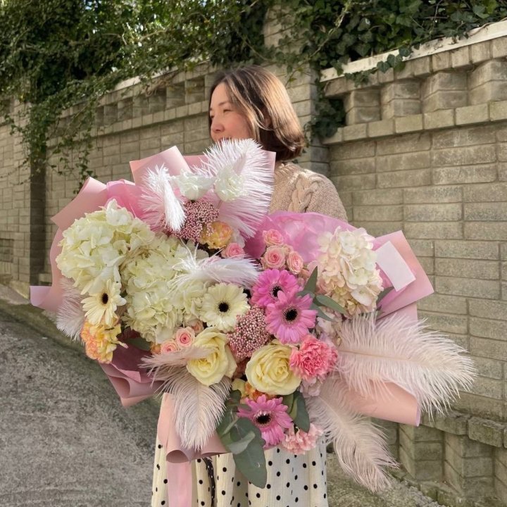 Дизайнерский букет "Валенсия" в Калуге