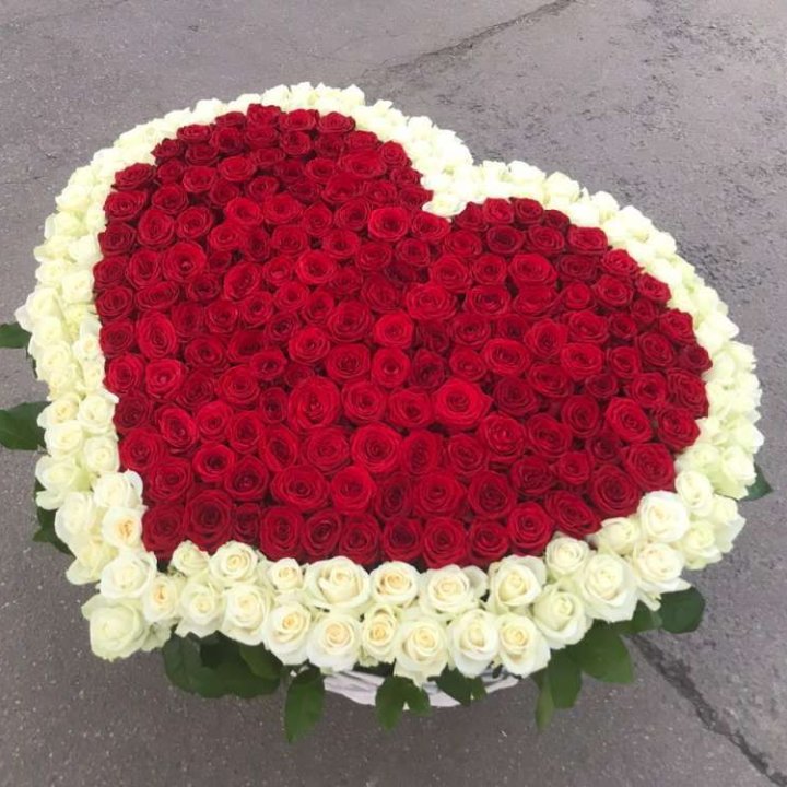 333 розы в корзине в Калуге