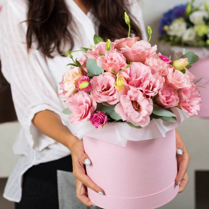 Эустома в шляпной коробке в Калуге