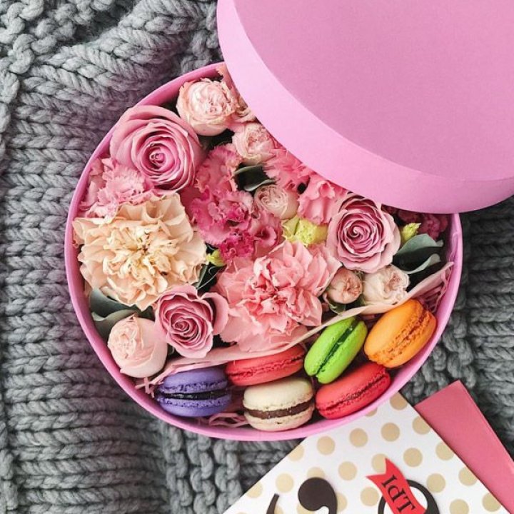 Цветочный бокс пинк в Калуге