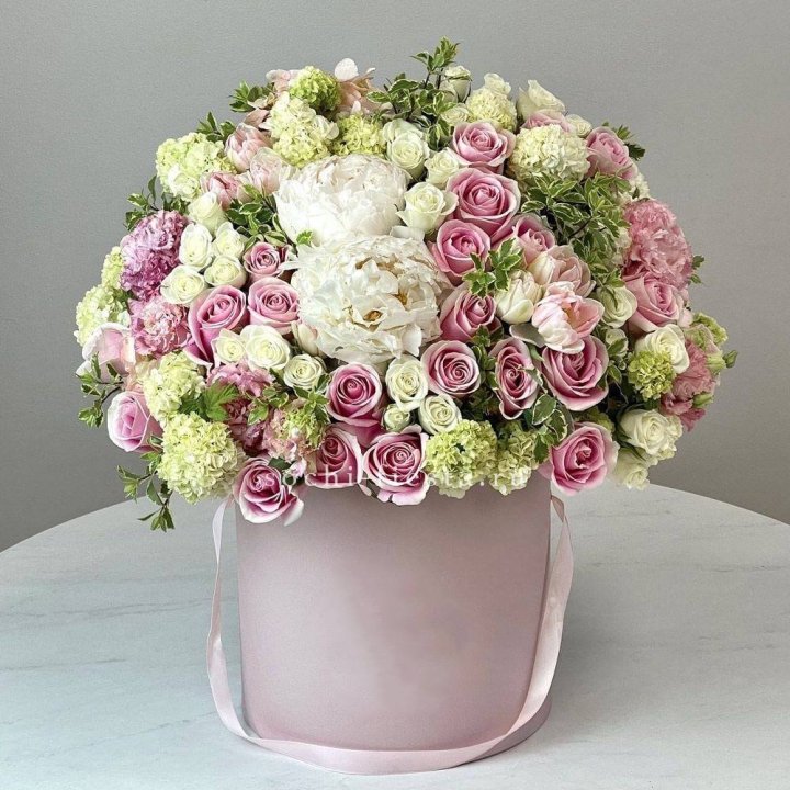 Цветочный бокс "Фантастик" в Калуге