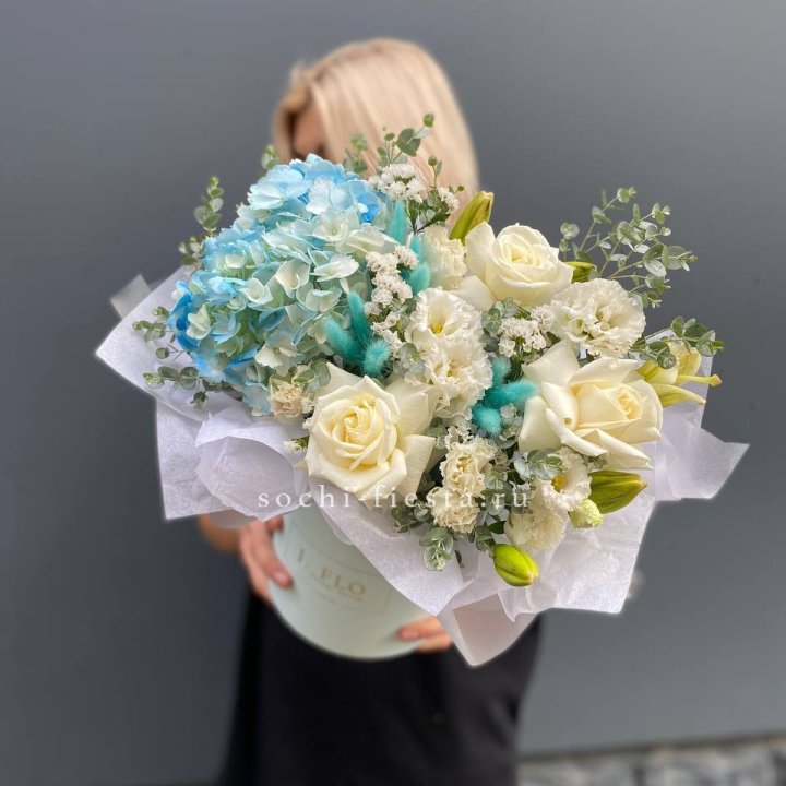 Цилиндр в голубых оттенках №1 в Калуге