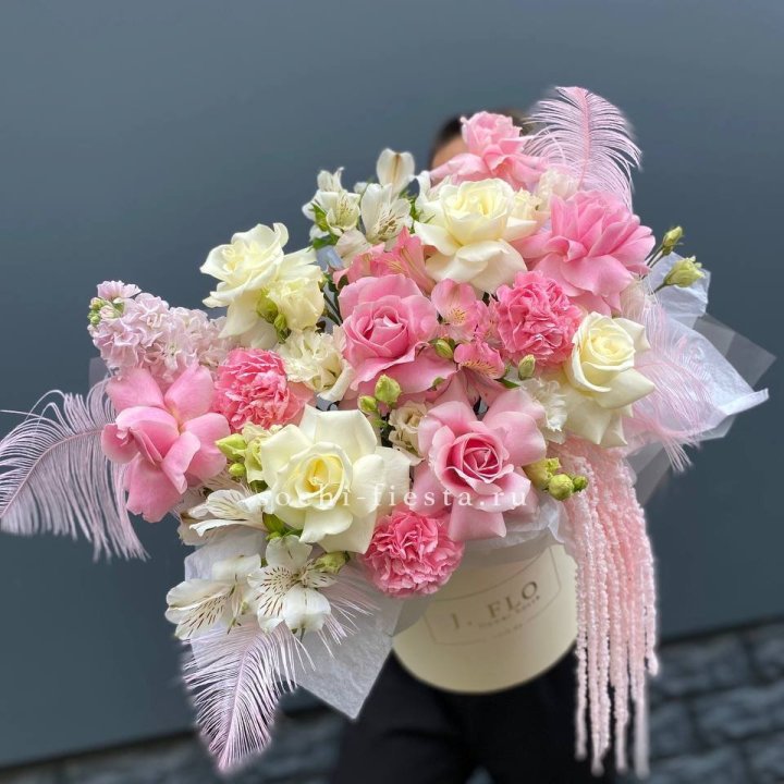 Дизайнерский бокс "Ловели" в Калуге