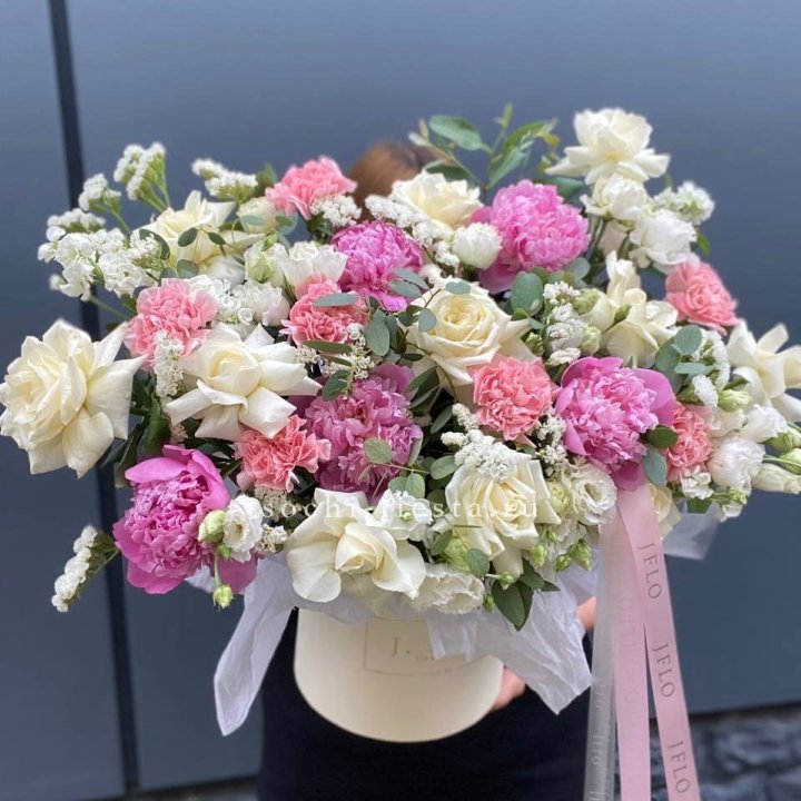 Дизайнерский бокс "Амор этерна" в Калуге