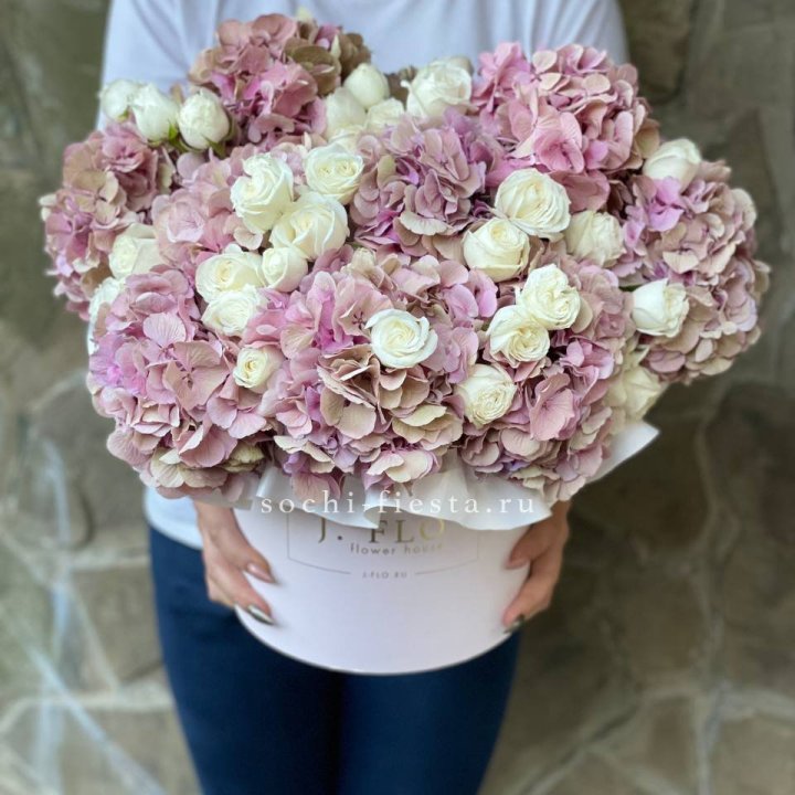 Бокс "Изобела пинк" в Калуге