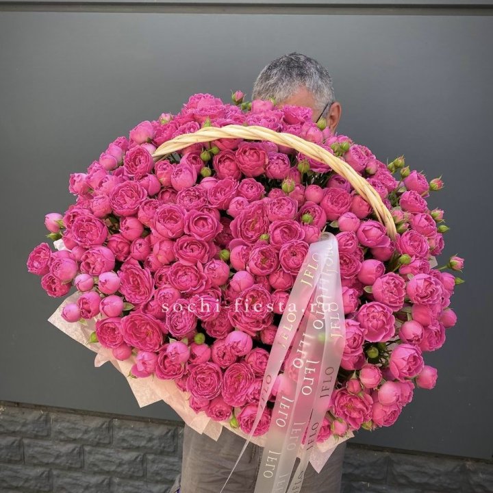 Корзина роз Мисти Баблс 151 в Калуге