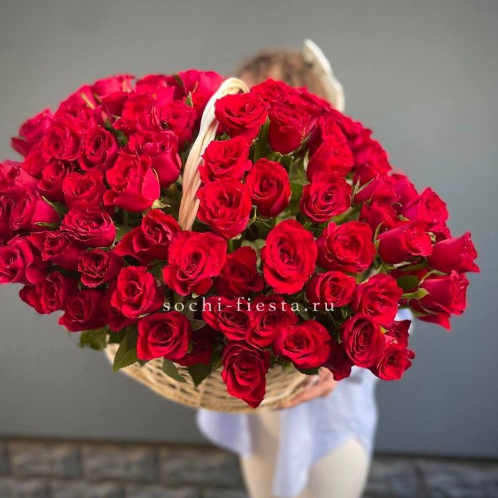 121 красная роза в корзине   в Калуге