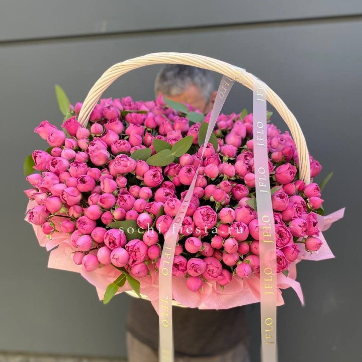 Корзина роз Мисти Баблс 101 в Калуге