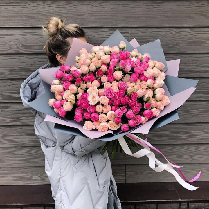 55 роз микс кустовых в Калуге