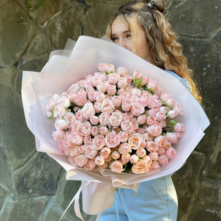 45 роза бомбастик Крем в Калуге