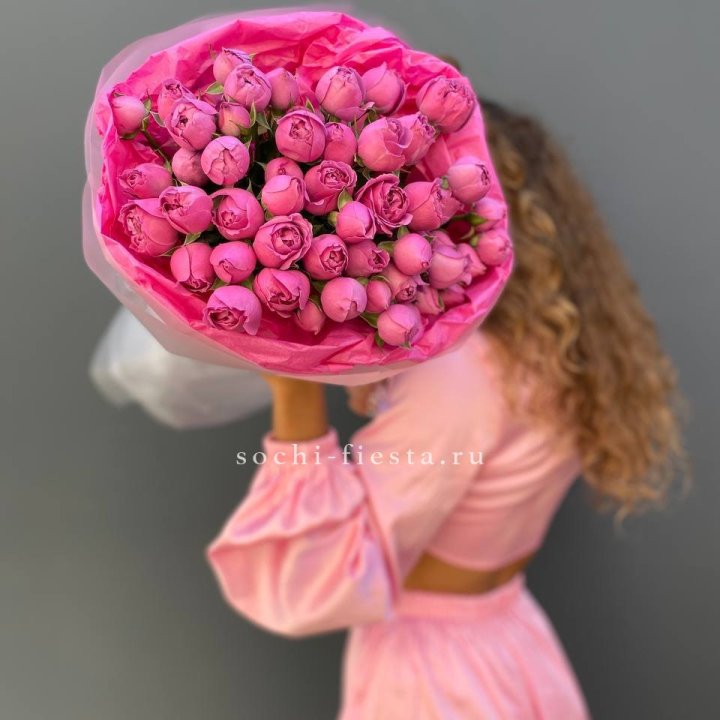 Букет из пионовидных роз  в Калуге