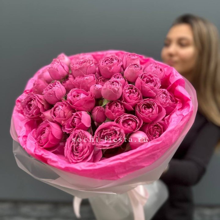 Букет из пионовидных роз  в Калуге