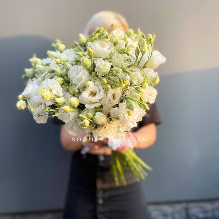 Букет эустом под ленту  в Калуге