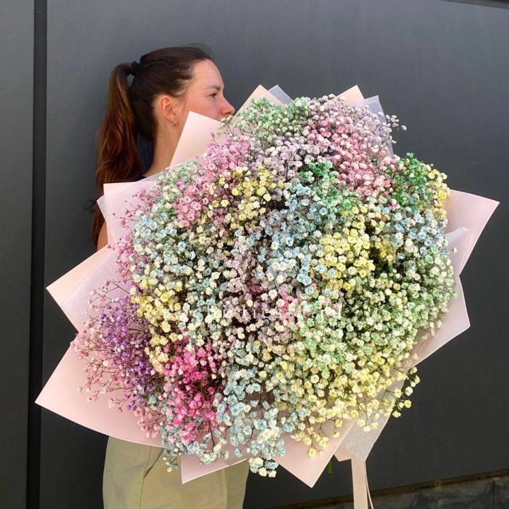 Пышный букет из гипсофил  в Калуге