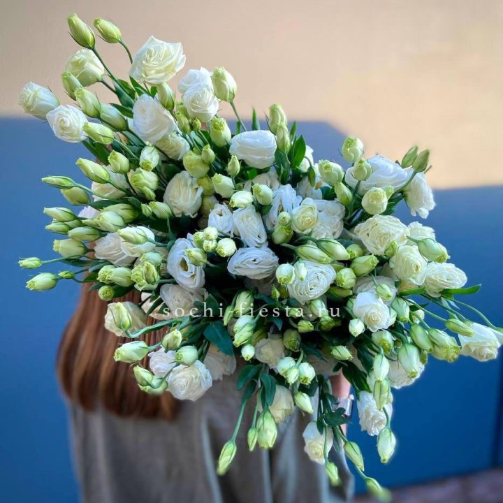 Охапка эустомы в Калуге