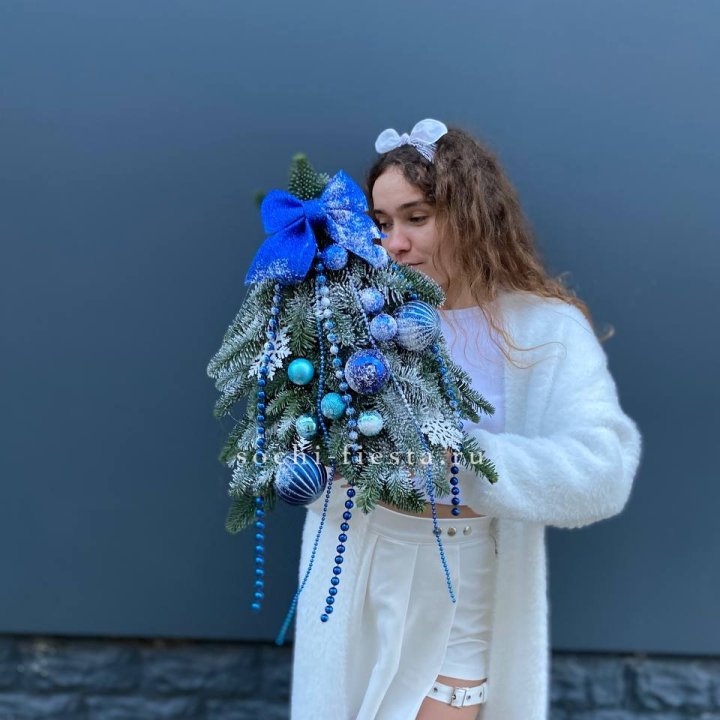 Новогодняя елочка "Блю" в Калуге