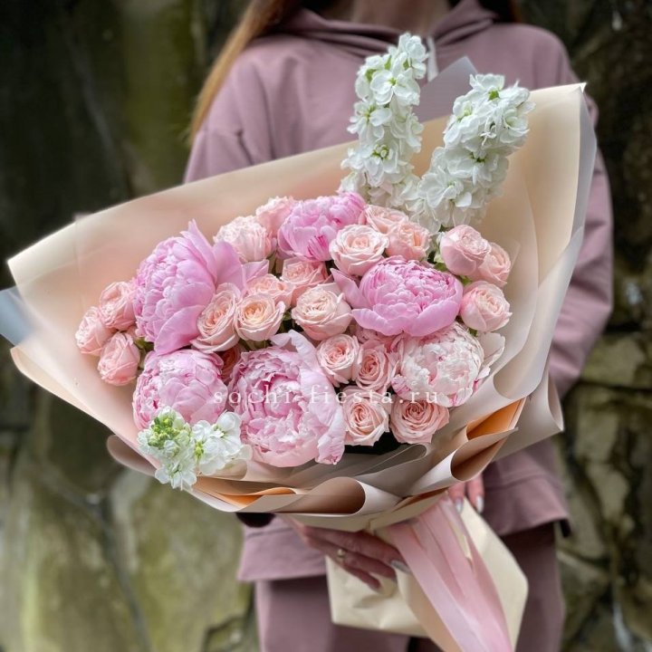 Букет с пионами №1 в Калуге