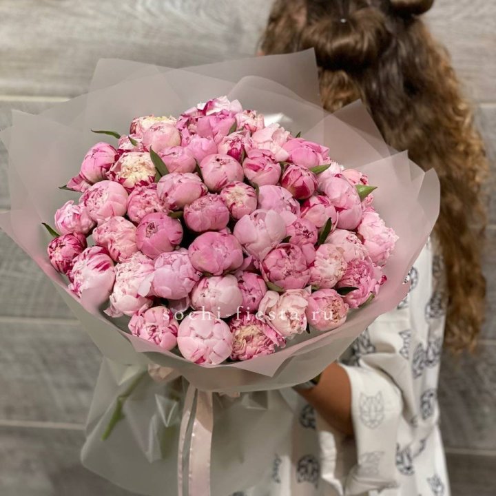 51 розовый пион в Калуге