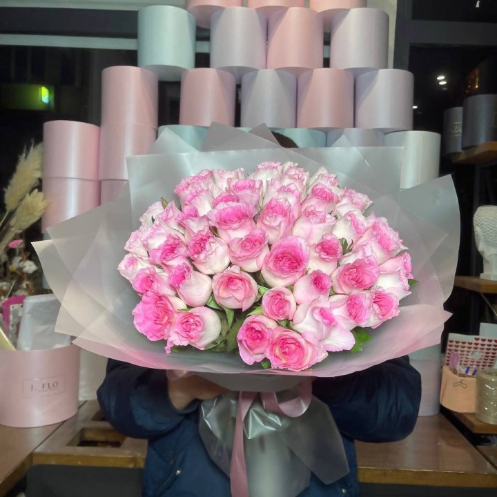  51 розовых роз в Калуге