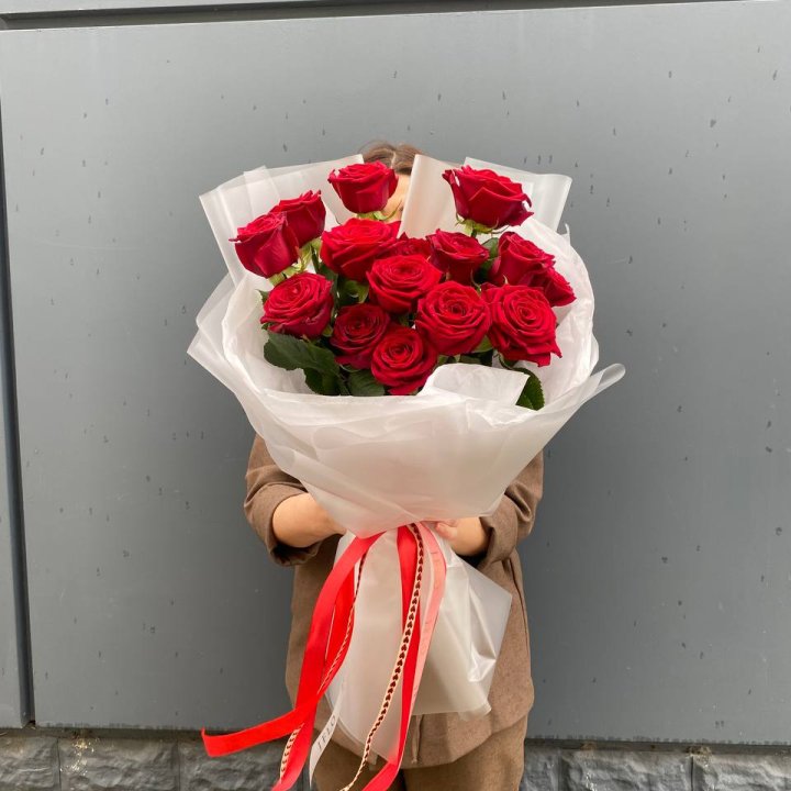 15 высоких роз  в Калуге