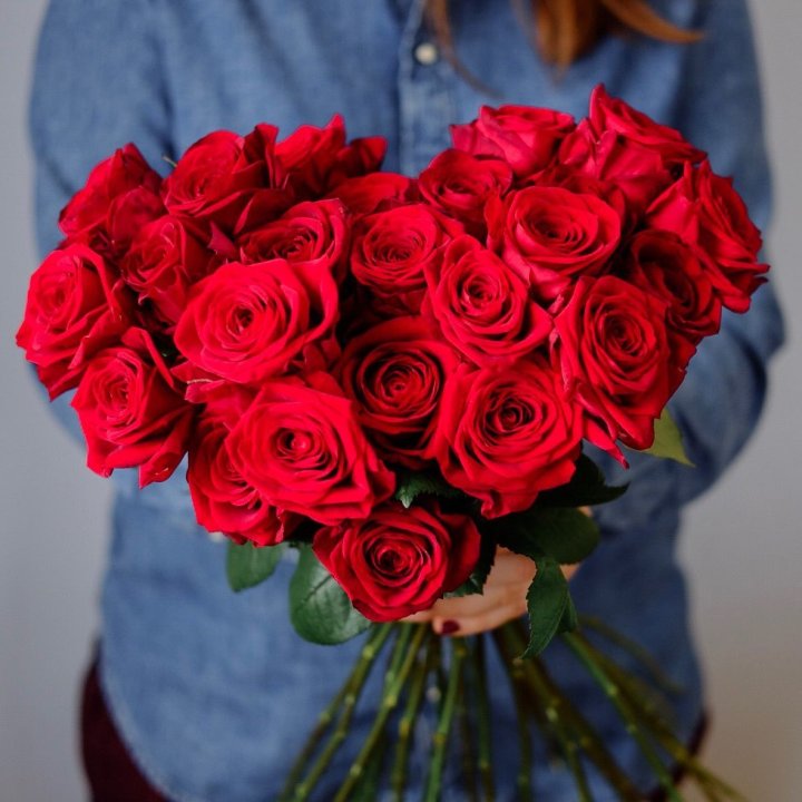 25 красных роз в Калуге