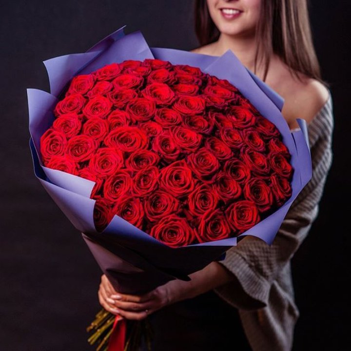 71 красная роза в Калуге