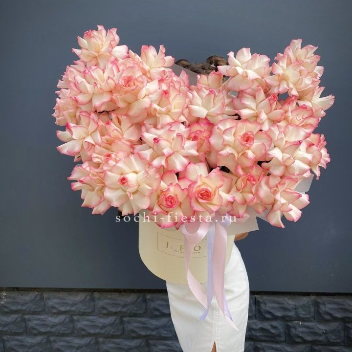 31 французская роза Джумилия в боксе в Калуге