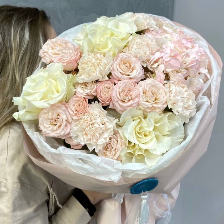 Дизайнерский букет "Джентел" в Калуге