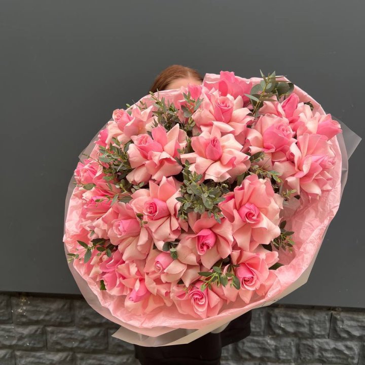  25 розовых французских роз в Калуге