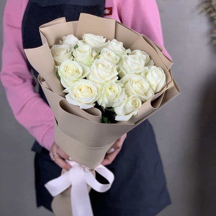 15 белых роз миракли в Калуге