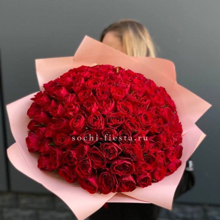 101 роза мадам ред в Калуге