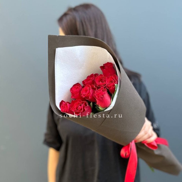 9 красных роз в фоамиране в Калуге
