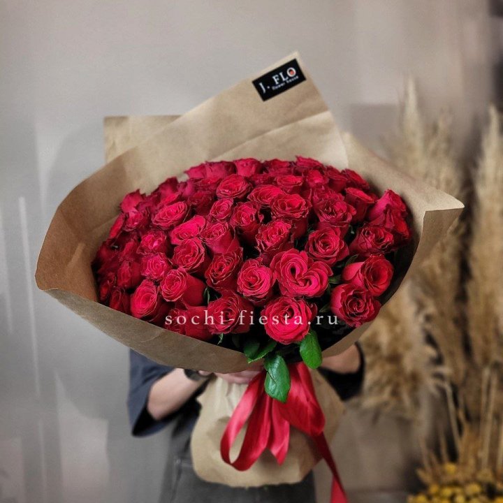 63 красных роз вайт в Калуге