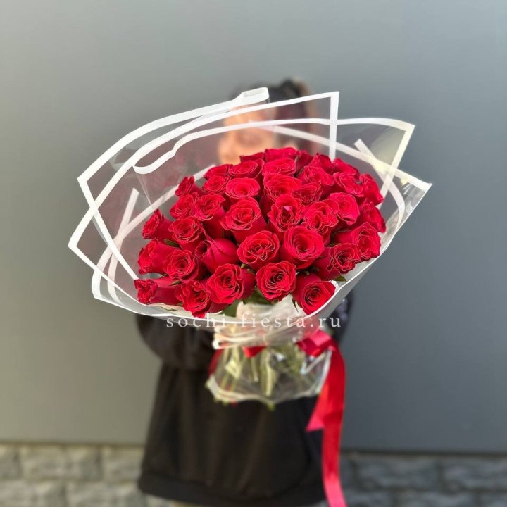 31 красная роза в Калуге