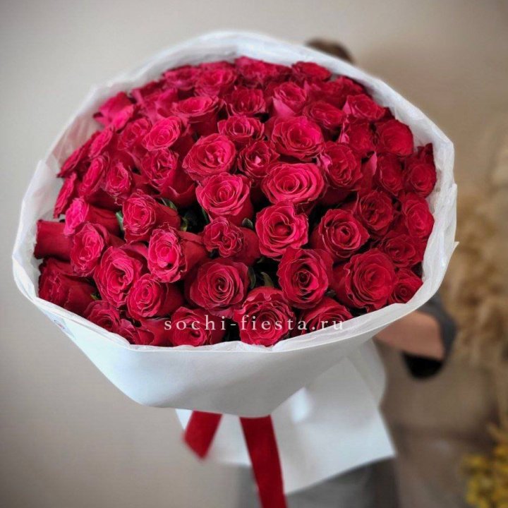 65 красных роз вайт в Калуге