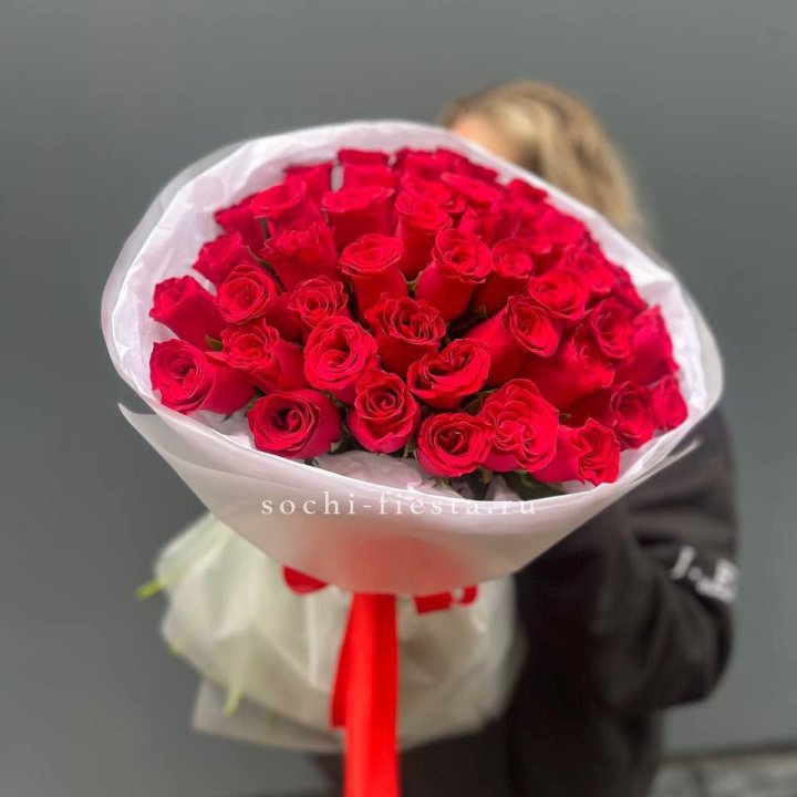 55 красных роз "Амелия" в Калуге